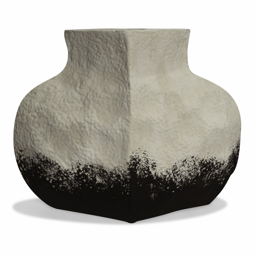 1-11.jpg Más de 30 años de experiencia en el sector del mobiliario.