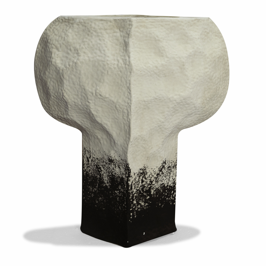 3-11.jpg Más de 30 años de experiencia en el sector del mobiliario.